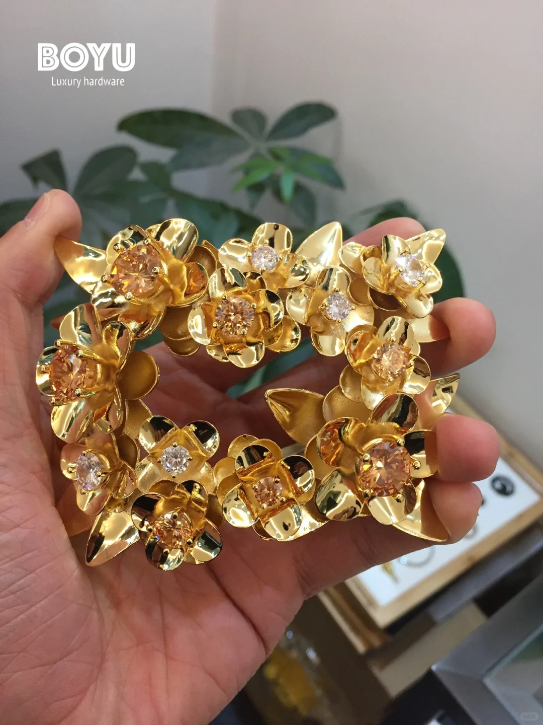 Floral Hardware Accessories